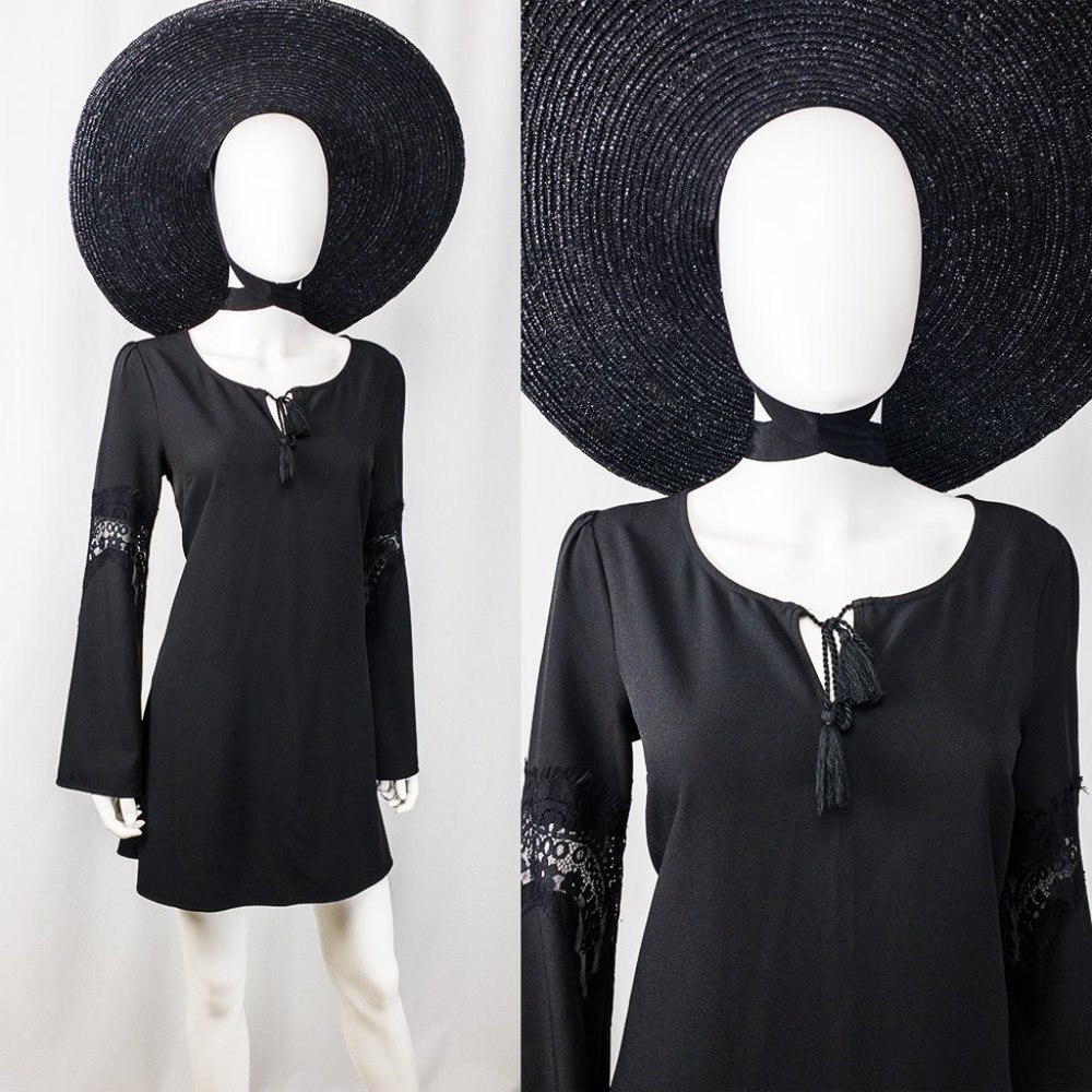 Summertime gothic! Garage dark bohemian 60s style mini dress bell sleeves